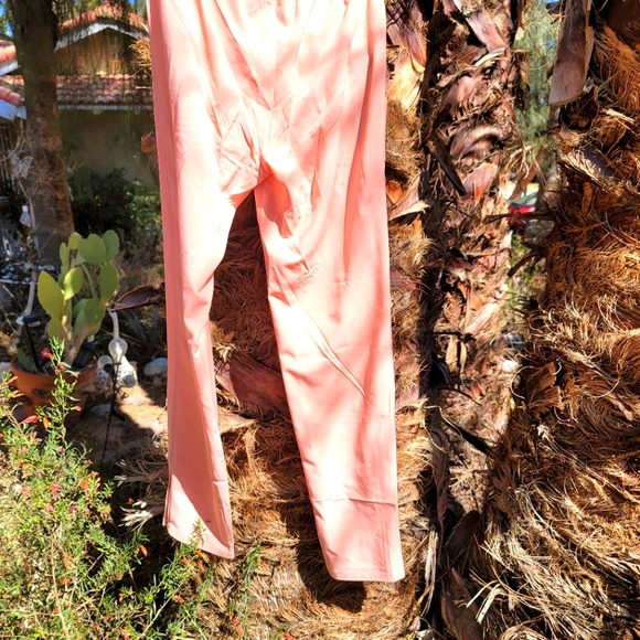 NWT MOISTURE CONTROL 4 WAY STRETCH SCRUB BOTTOMS - Picture 3 of 4